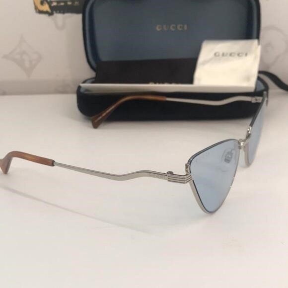 New Authentic Gucci GG1006S 004 Silver Cat-Eye Sunglasses Light Blue Lenses main image 4
